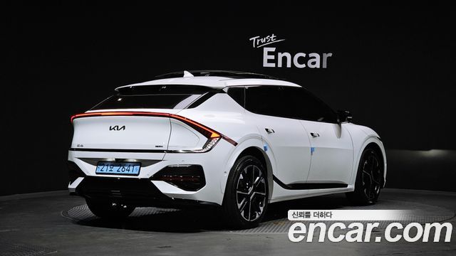 Kia EV6 Новый Long Range 4WD GT Line - фото 1