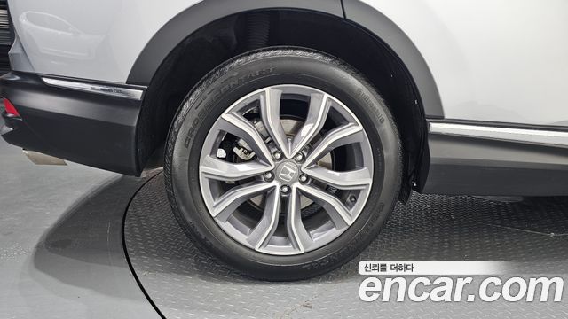 Honda CR-V 5-го поколения 1.5 Touring 4WD - фото 3