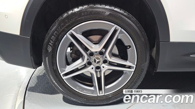 Mercedes-Benz GLB-Class X247 GLB250 4MATIC - фото 4
