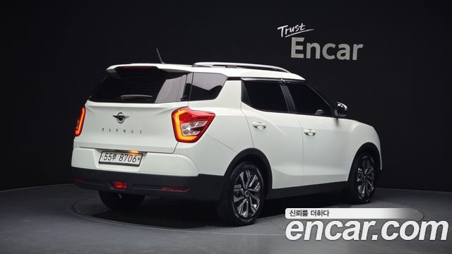 SsangYong Tivoli 1.6 IX 2WD - фото 1