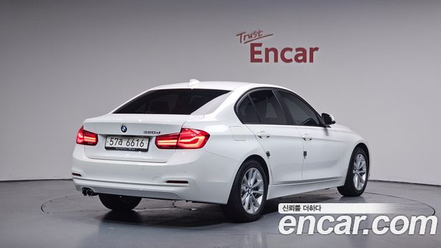 BMW 3-Series F30 320d - фото 0