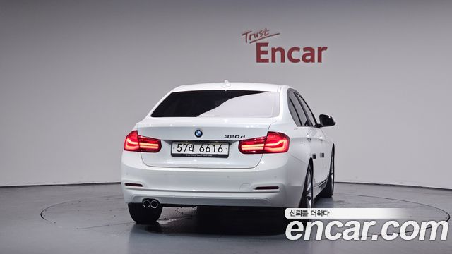 BMW 3-Series F30 320d - фото 2