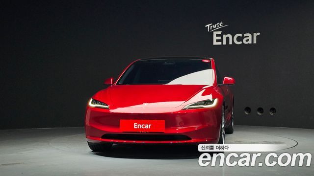 Tesla Model 3 RWD - фото 2