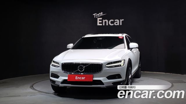 Volvo V90 B5 Ultimate AWD - фото 2