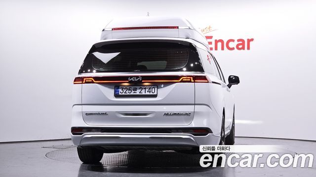 Kia Carnival 4-го поколения 9-Seater Hi-Limousine Signature - фото 3