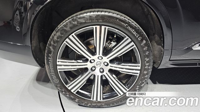 Volvo XC90 2-го поколения B6 Ultimate Bright - фото 4