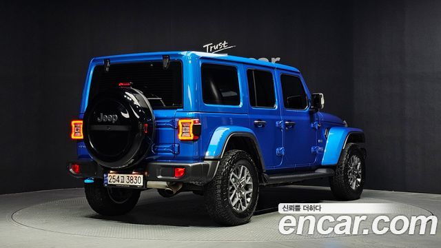 Jeep Wrangler JL 2.0 Overland 4Door 4xe - фото 1
