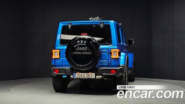 Jeep Wrangler JL 2.0 Overland 4Door 4xe - фото 3