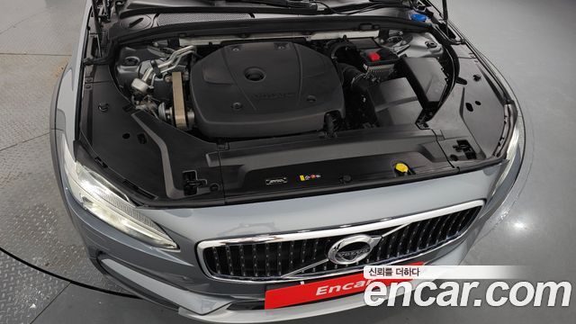 Volvo V90 T5 Pro AWD - фото 4