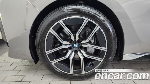 BMW 7-Series G70 740i sDrive M Sport - фото 4