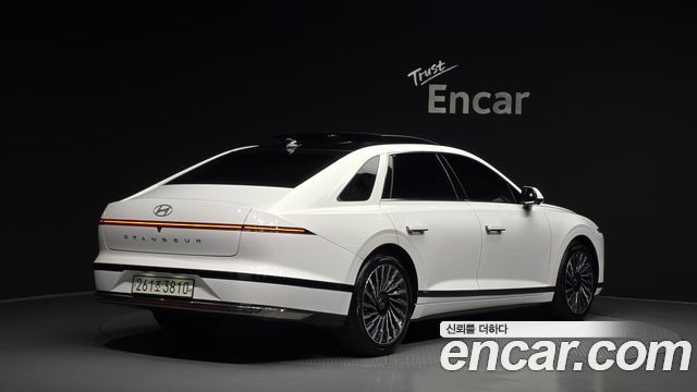 Hyundai Grandeur GN7 2,5 Gasoline 2WD Calligraphy - фото 1