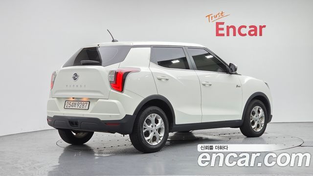 SsangYong Tivoli Gasoline 1.5 2WD V1 - фото 1