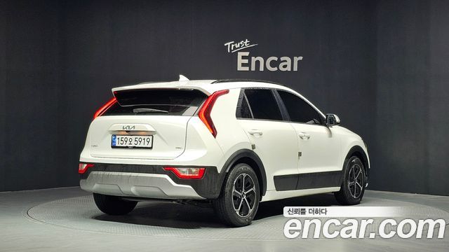 Kia Niro Совершенно новый Trendy - фото 1