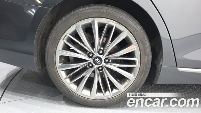 Hyundai Grandeur IG 3.0 Exclusive Special - фото 4