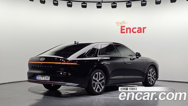 Hyundai Grandeur GN7, гибрид Exclusive - фото 1