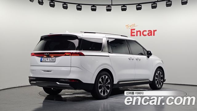 Kia Carnival 4-го поколения Gasoline 9-Seater Signature - фото 1