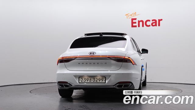 Hyundai Grandeur Новый IG 2.5 Calligraphy - фото 3