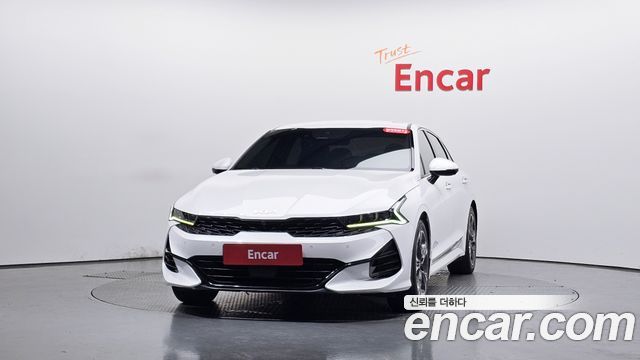 Kia K5 3-го поколения 2.0 LPI Signature - фото 2