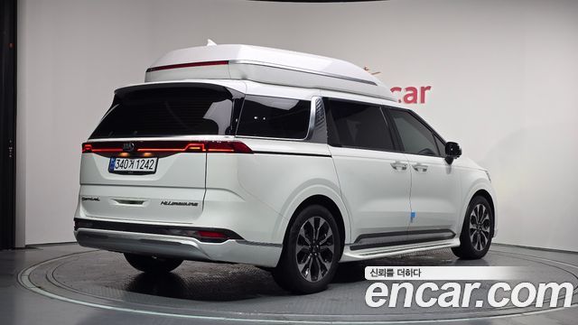 Kia Carnival 4-го поколения 9-Seater Hi-Limousine Signature - фото 1