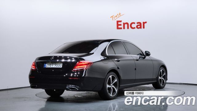 Mercedes-Benz E-Class W213 E250 Avantgarde - фото 1