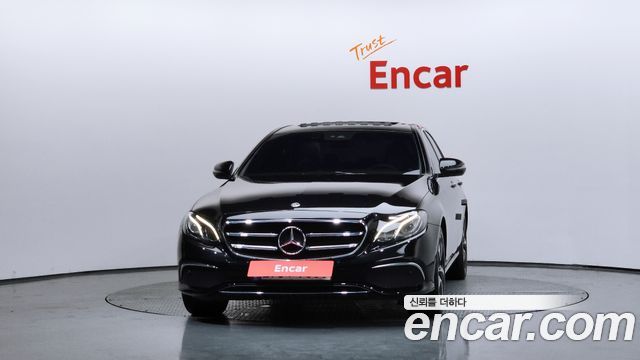 Mercedes-Benz E-Class W213 E250 Avantgarde - фото 2