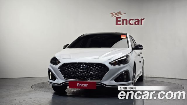 Hyundai Sonata 2.0 Turbo Exclusive - фото 1