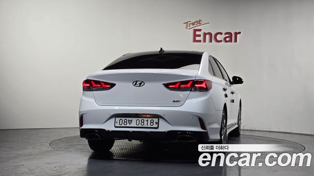 Hyundai Sonata 2.0 Turbo Exclusive - фото 2