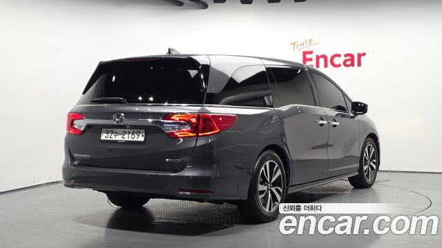 Honda Odyssey 3.5 5th - фото 1