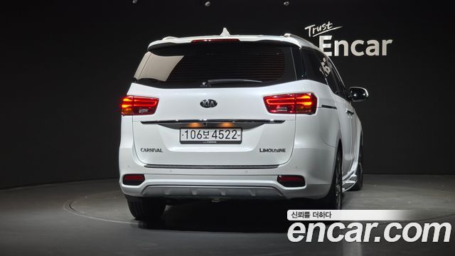 Kia Carnival Новый 7-Seater Limousine VIP - фото 3