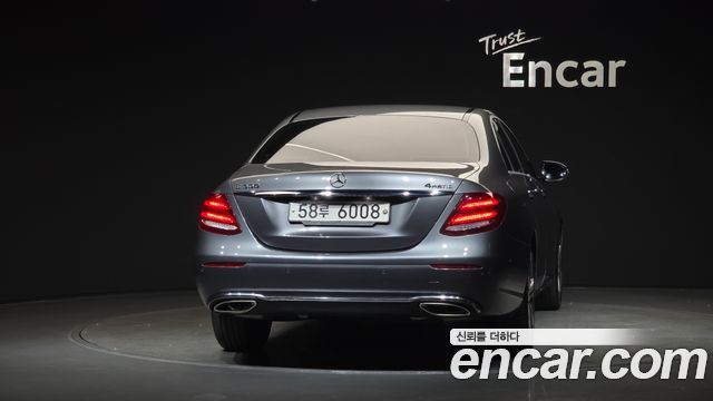 Mercedes-Benz E-Class W213 E300 4MATIC Avnatgarde - фото 3