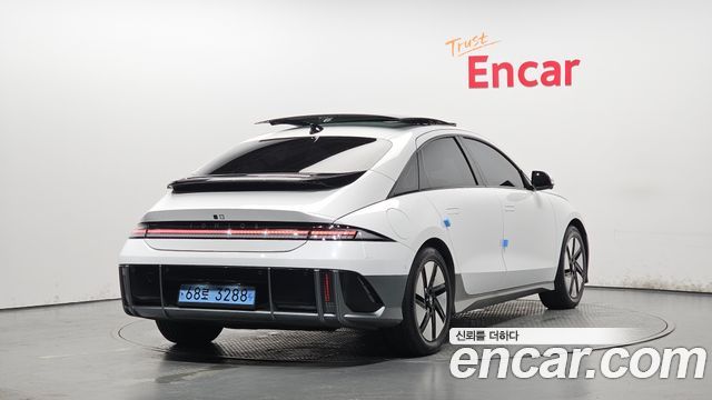 Hyundai Ioniq6 Long Range Exclusive + - фото 1