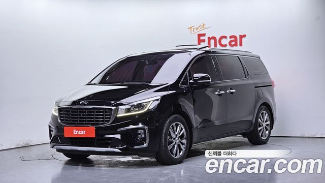 Kia Carnival Новый 7-Seater Limousine VIP - фото 0