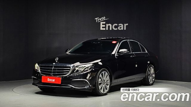 Mercedes-Benz E-Class W213 E450 4MATIC Exclusive - фото 0