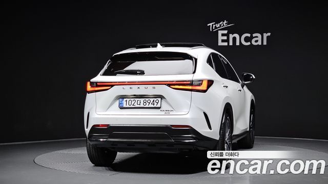 Lexus NX 2-го поколения Luxury - фото 3