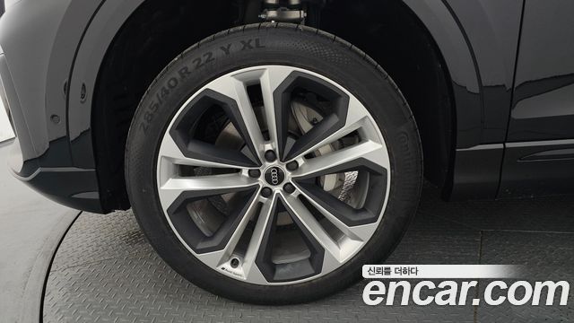 Audi Q8 55 TFSI Quattro Premium - фото 3