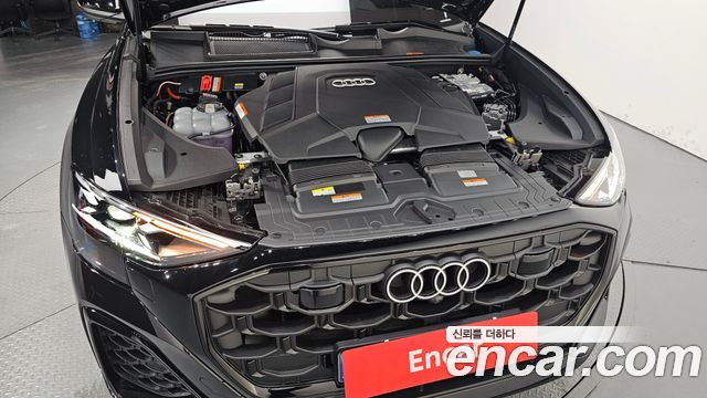 Audi Q8 55 TFSI Quattro Premium - фото 4