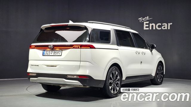 Kia Carnival 4-го поколения 9-Seater Prestige - фото 1