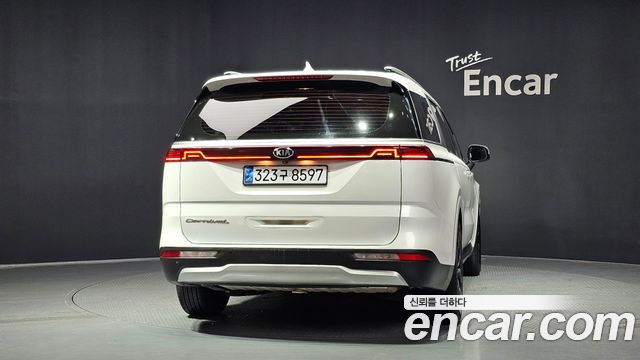 Kia Carnival 4-го поколения 9-Seater Prestige - фото 3