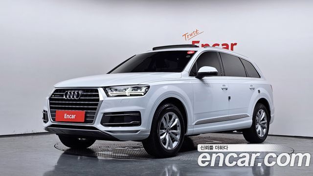 Audi Q7 45 TFSI Quattro - фото 0