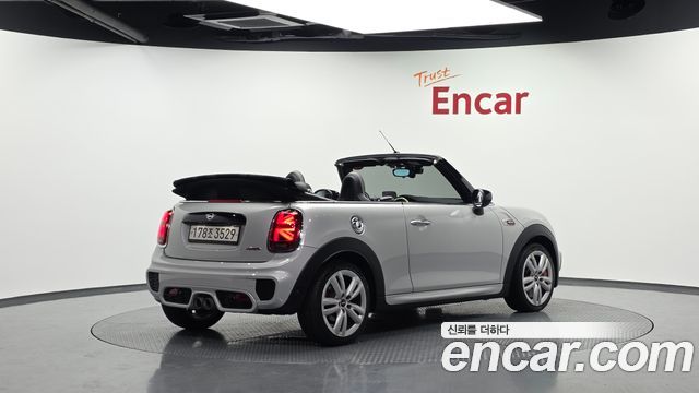 Mini Cooper Convertible JCW 3rd - фото 1