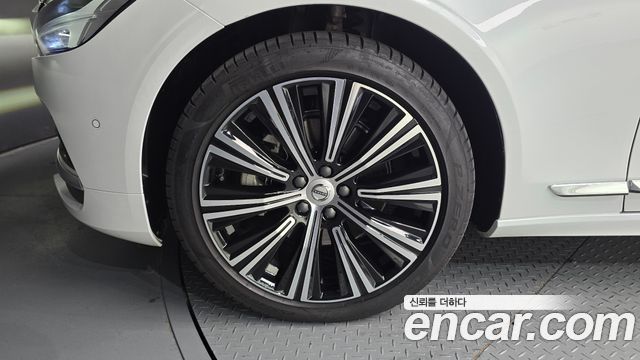 Volvo S90 B5 Ultimate Bright - фото 4