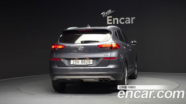 Hyundai Tucson Совершенно новый Diesel 2.0 2WD Premium - фото 3