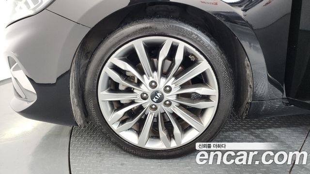 Kia K7 Premier 3.0 GDI Signature - фото 4