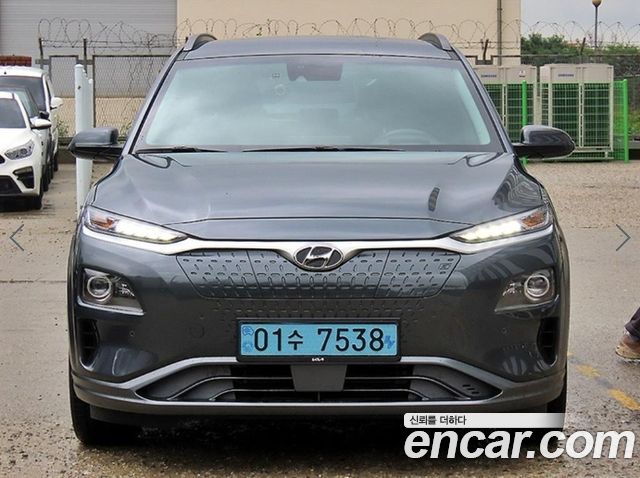 Hyundai Kona Premium - фото 1