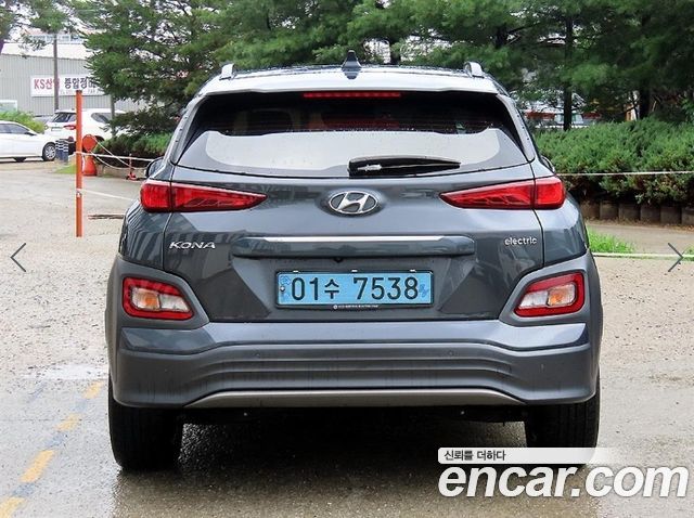 Hyundai Kona Premium - фото 3
