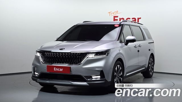 Kia Carnival 4-го поколения 7-Seater Signature - фото 0