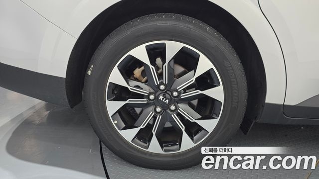 Kia Carnival 4-го поколения 7-Seater Signature - фото 4