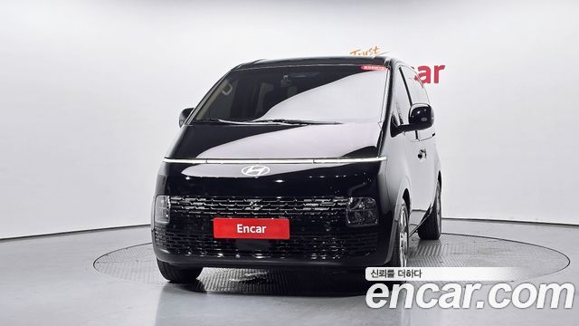 Hyundai Staria Tourer 9-Seater Modern - фото 1