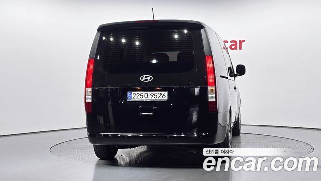 Hyundai Staria Tourer 9-Seater Modern - фото 2