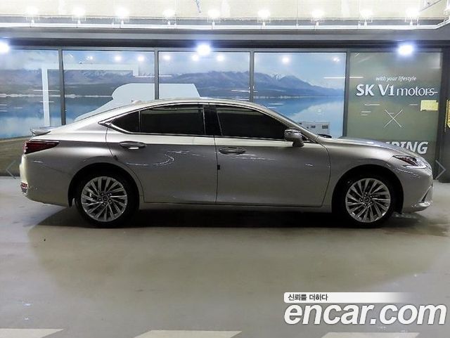 Lexus ES 7-го поколения Luxury Plus - фото 2
